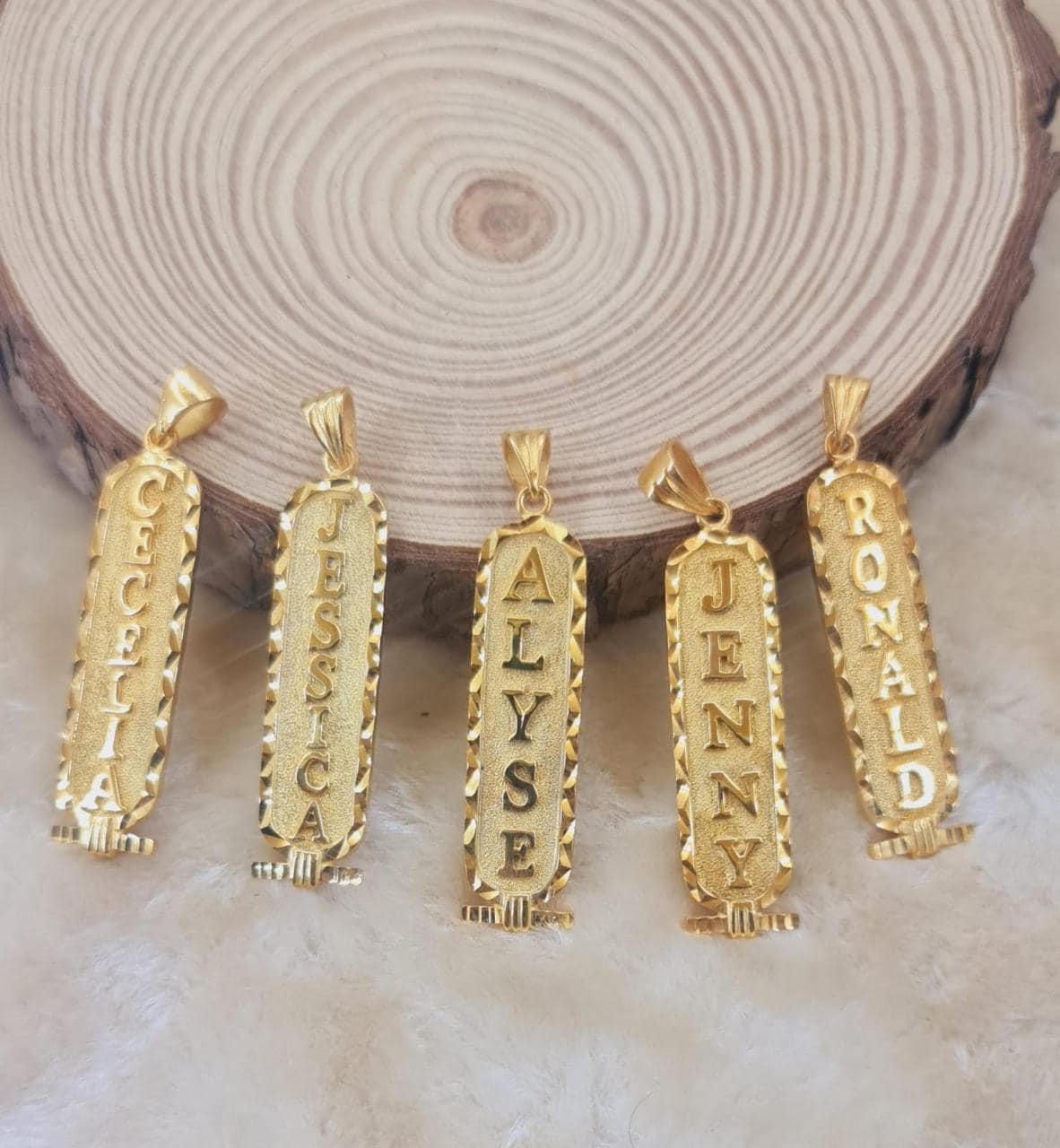 Elite Custom Name Cartouche Charm